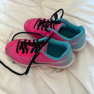 Nike soccer cleats girls